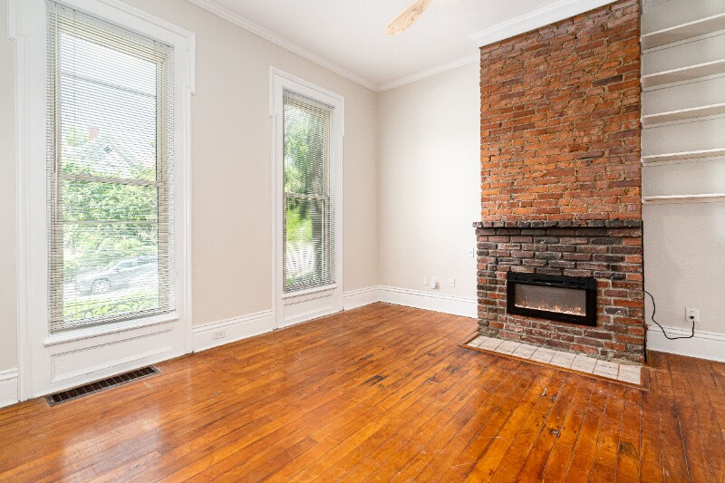 Building Photo - 1432 Rufer Ave