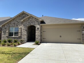 Building Photo - 2612 Fieldcrest Ln.