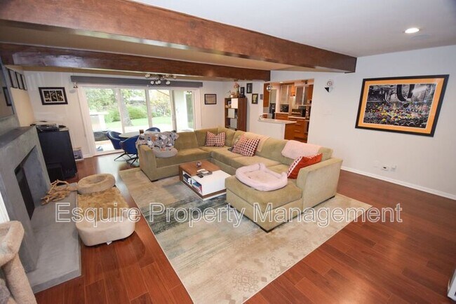 Building Photo - 4355 Whittier Ct
