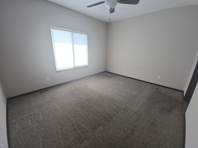 Building Photo - 12817/19 E Timber Lake Ct