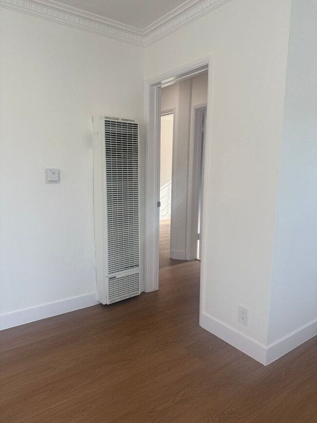 Building Photo - 2918 11th Ave