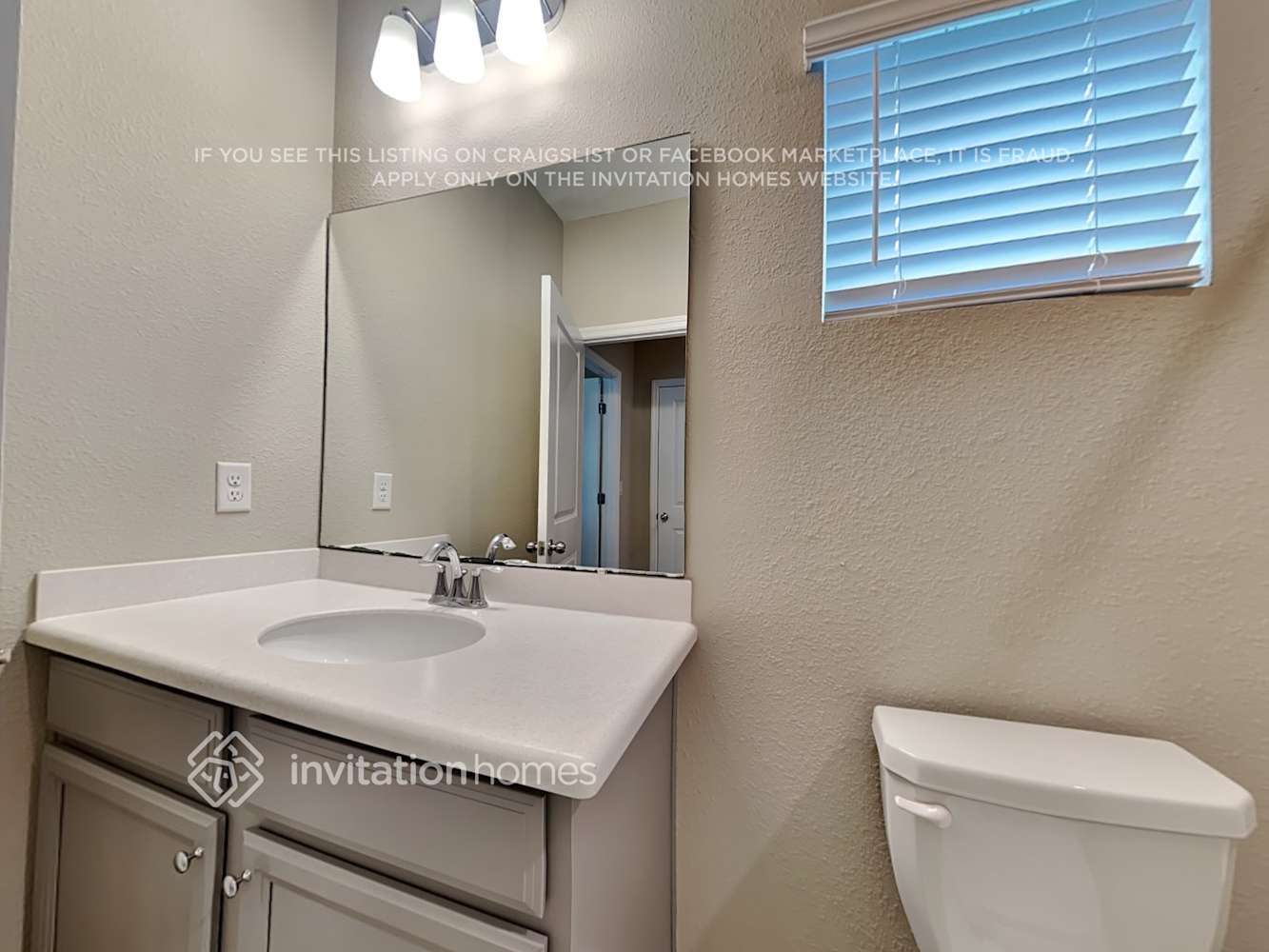 Building Photo - 10003 Lemon Grass Ln