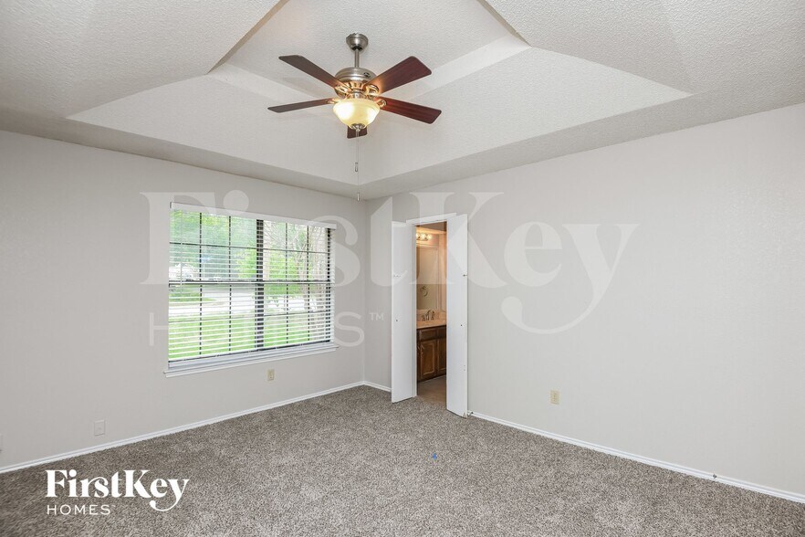 Building Photo - 3915 Wrentham Dr