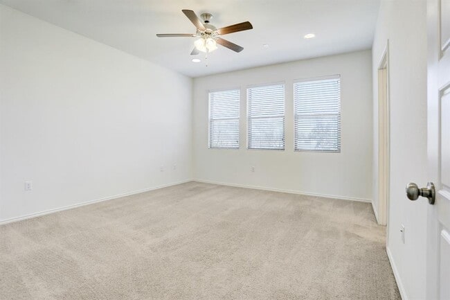 Building Photo - 2106 Tasmanian Tiger Trace