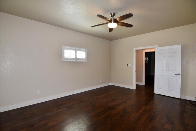 Building Photo - 112 Ridge Harbor Dr