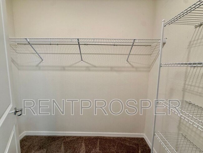 Building Photo - 5203 Northern Flicker Dr