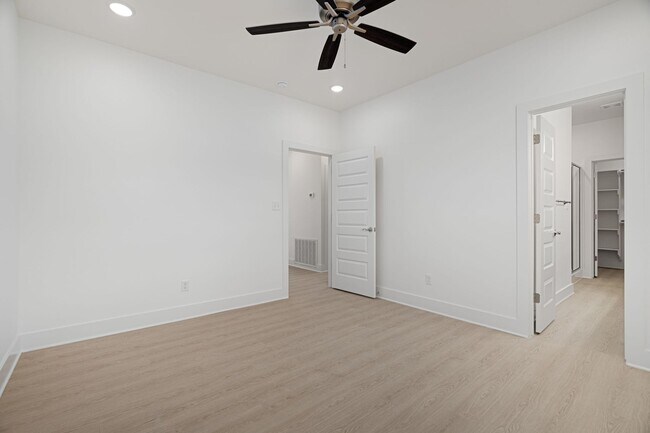 Building Photo - The Aspen at Been Road Villas 3 Bed, 2 Bath