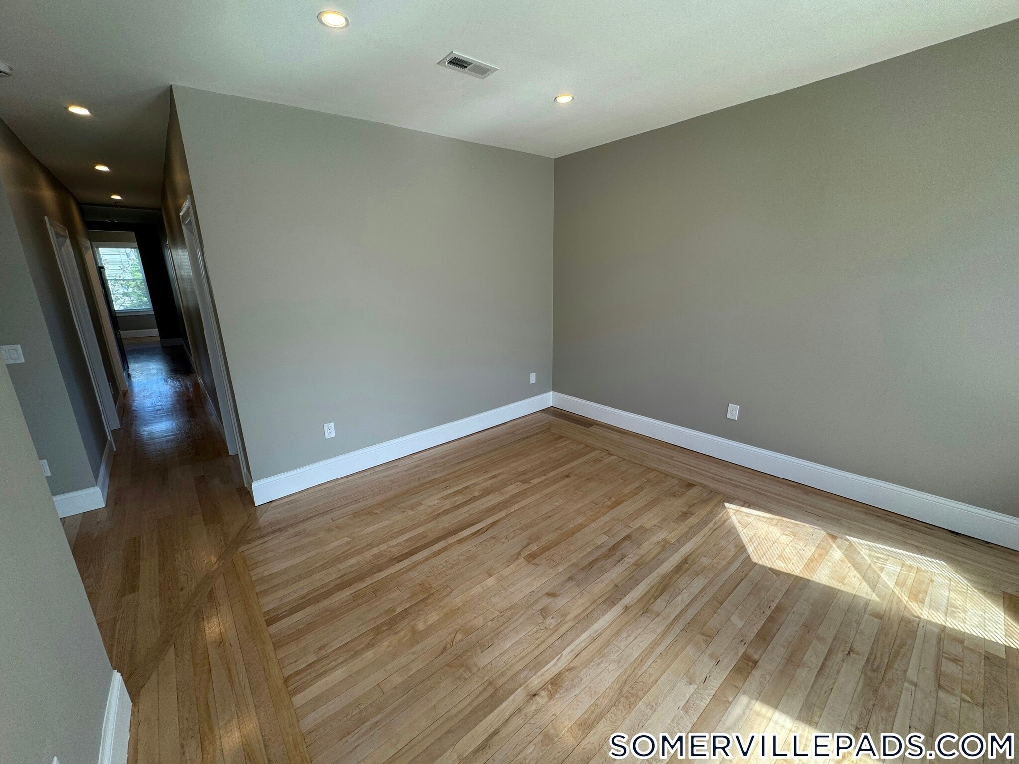 Building Photo - 29 Cameron Ave