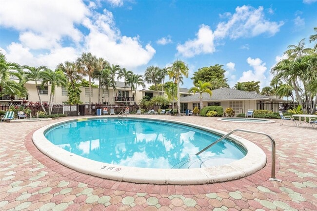 Building Photo - 8307 SW 142nd Ave