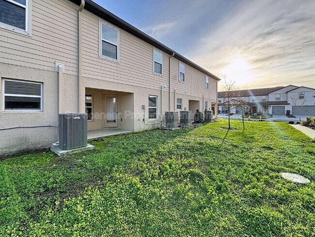 Building Photo - 5426 Companion Ln