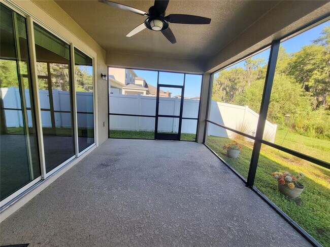 Building Photo - 2414 Riverbank Cv
