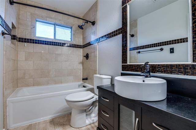 Building Photo - 1403 Bosher Dr