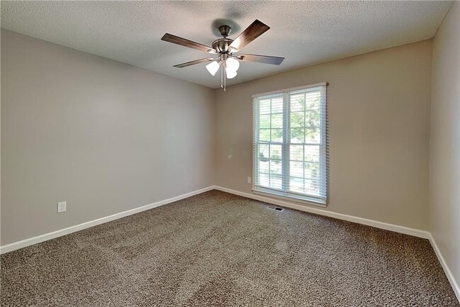 Building Photo - 755 Abbington Ln