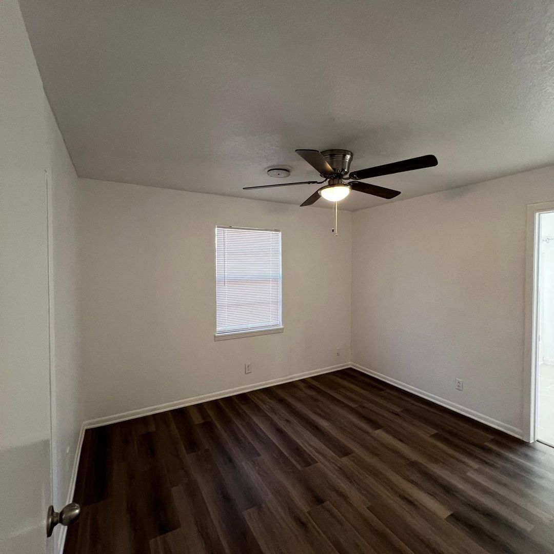 Building Photo - 3200 Zephyr Rd