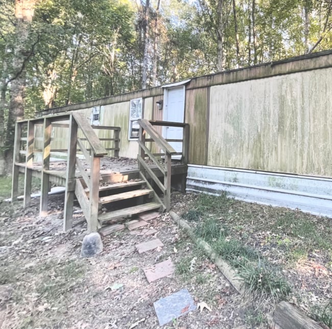 Building Photo - 5181 Bethlehem Rd