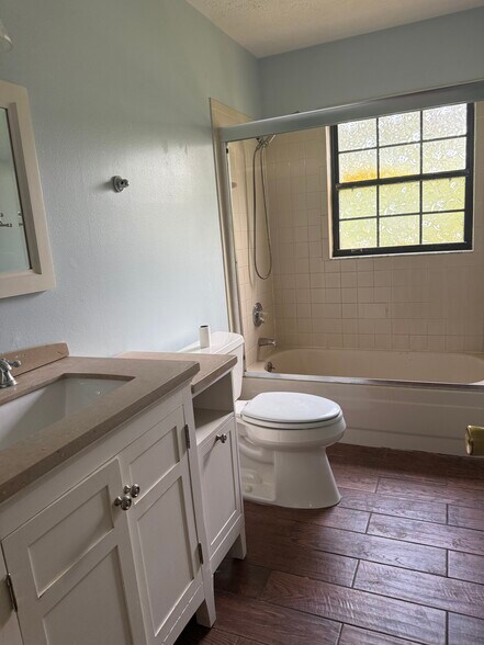 Building Photo - 10180 SE 139th Plz