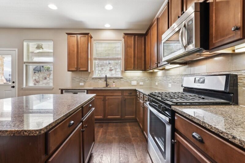 Building Photo - 7311 Sunset Heights Cir