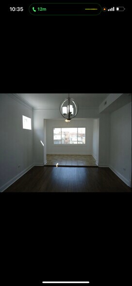Building Photo - 6108 S Rhodes Ave