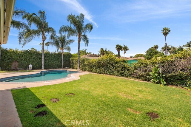 Building Photo - 1011 S Montezuma Way