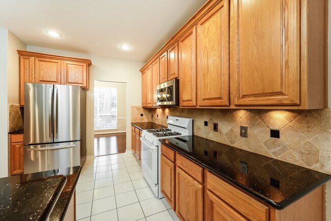 Building Photo - 8835 Vista Springs Dr