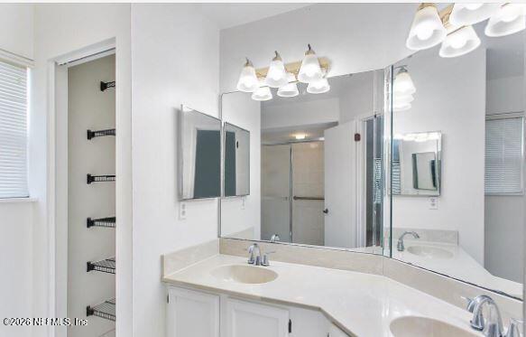 Building Photo - 11549 Kelvyn Grove Pl