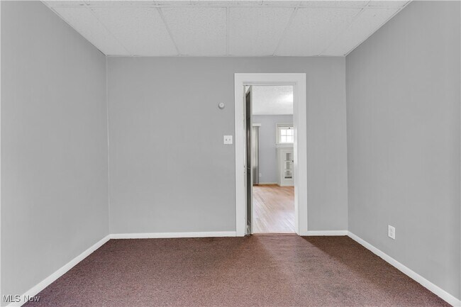 Building Photo - 5145 E 113th St