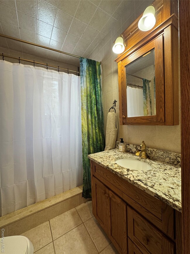 Building Photo - 19 Schultz Ln