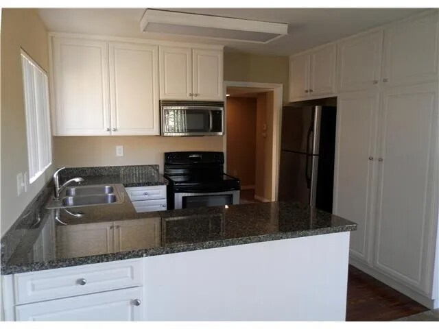 Building Photo - 17129 W Bernardo Dr