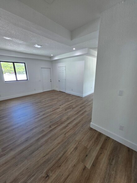 Building Photo - 9020 SW 198th Ter
