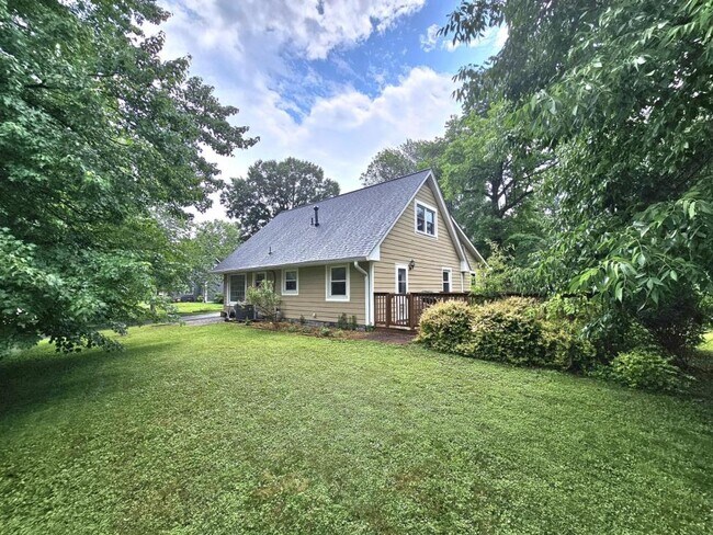 Building Photo - 8134 Keeler St