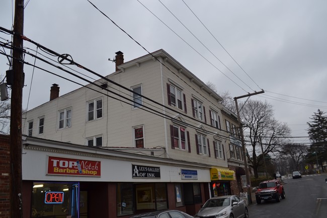 4 Retail Storefronts - 369 - 375 Grandview Ave
