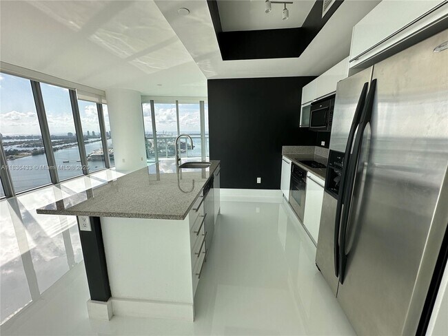 Building Photo - 888 Biscayne Blvd