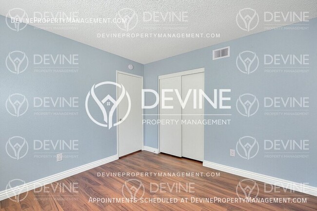 Building Photo - 2638 S Virginia Way