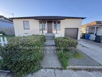 Building Photo - Charming 2-Bed 1-Bath Home in Seaside with...