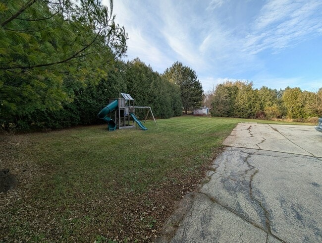 Building Photo - N3130 WI-32