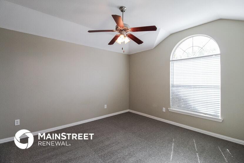 Building Photo - 217 Timber Dr