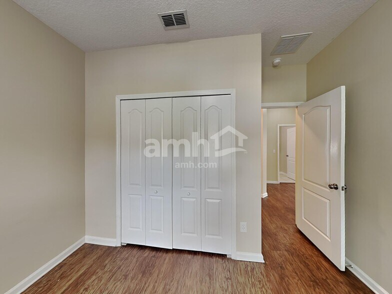 Building Photo - 1406 Canopy Oaks Dr