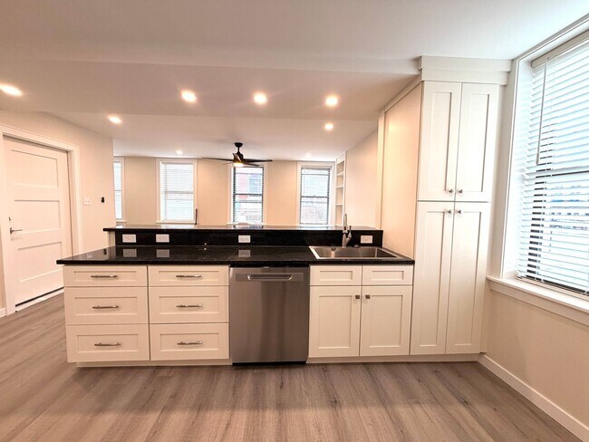 Building Photo - 4017 Butler St