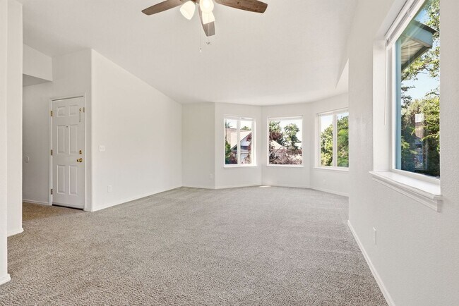 Building Photo - 3442abcd