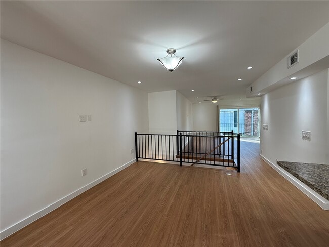 Building Photo - 3400 Timmons Ln