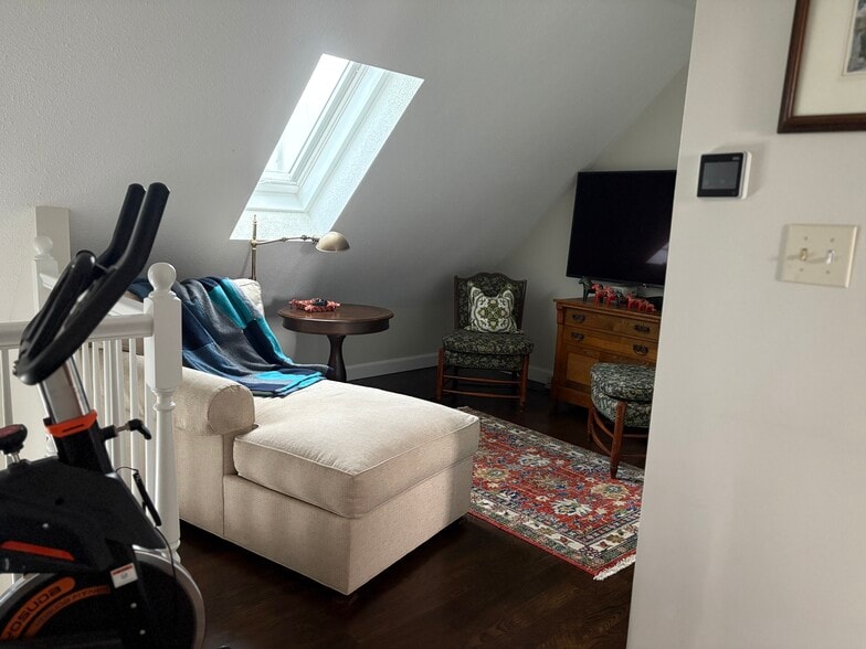 Building Photo - 117 Water St