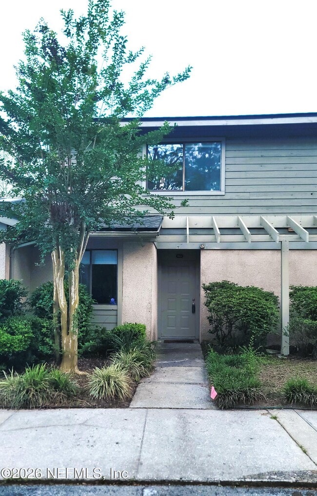 Building Photo - 7701 Baymeadows Cir W
