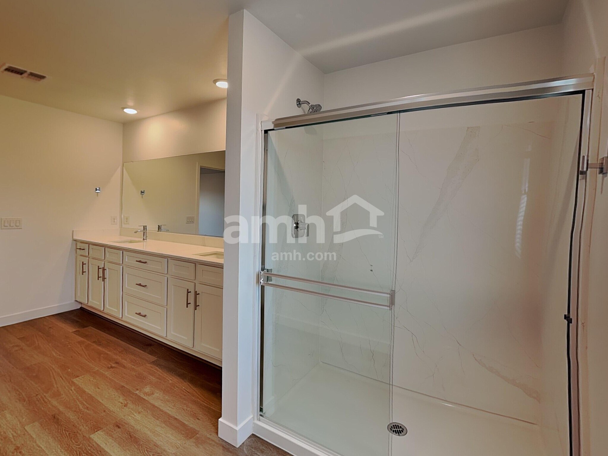 Building Photo - 9630 E Friedel Dr