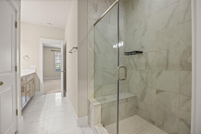 Building Photo - 13501 Metric Blvd