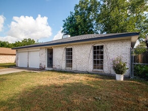 Building Photo - 287 Eldon St