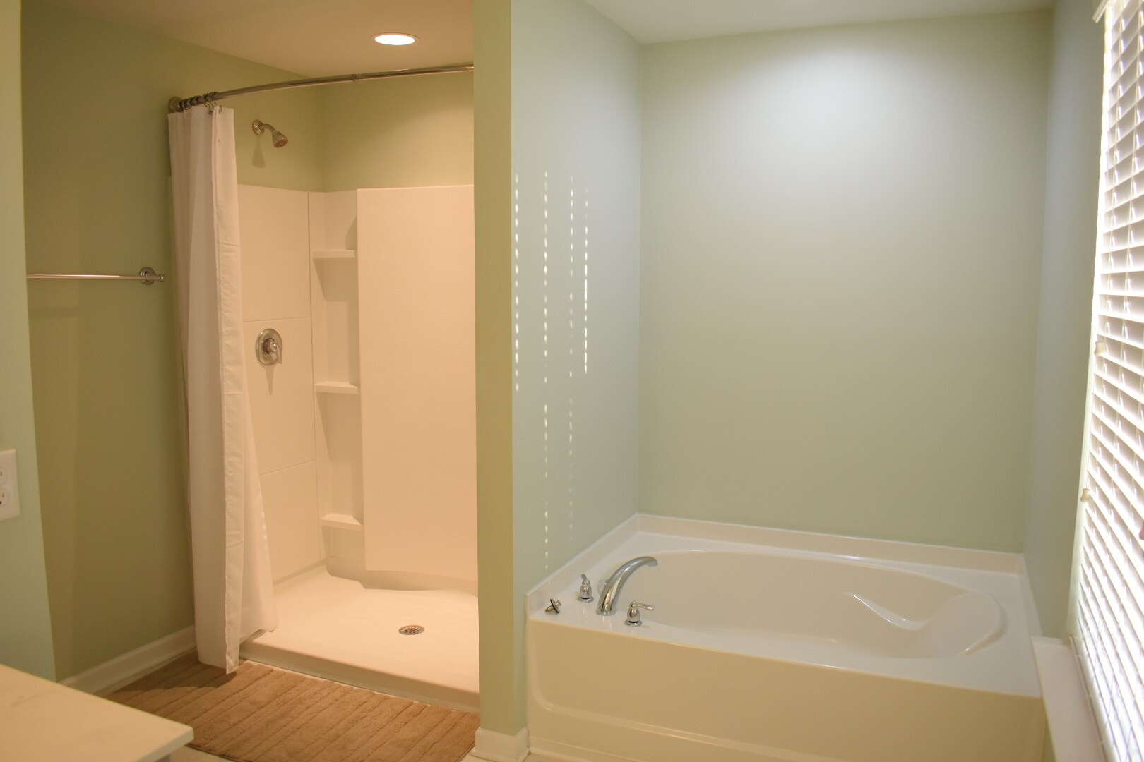 Building Photo - 145 Presley Ln