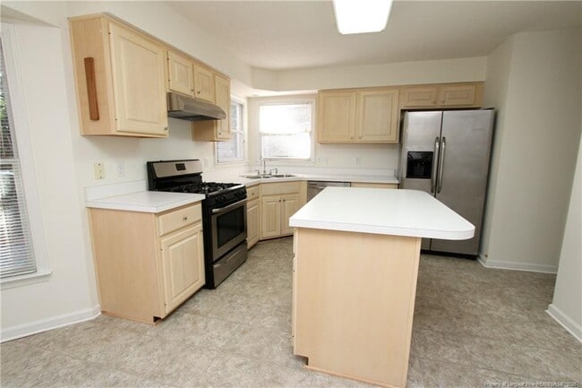 Building Photo - 114 Covewood Ct