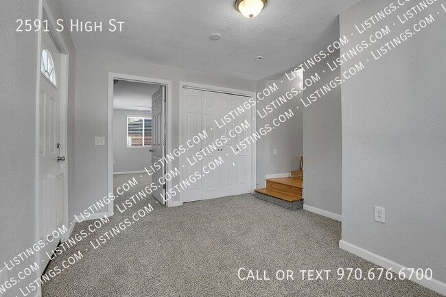 Building Photo - 2591 S High St