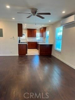 Building Photo - 1869 Layton St