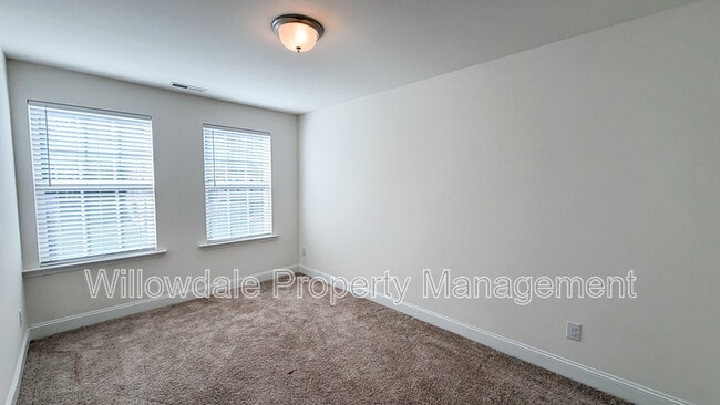 Building Photo - 4721 Lord Fogelman Wy